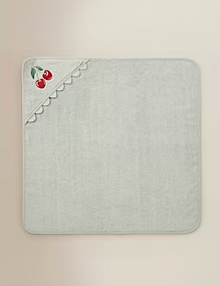 George Hooded Towel