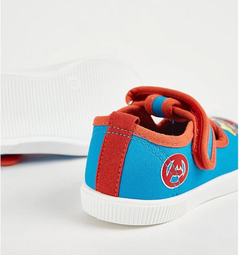 George Marvel Sneakers
