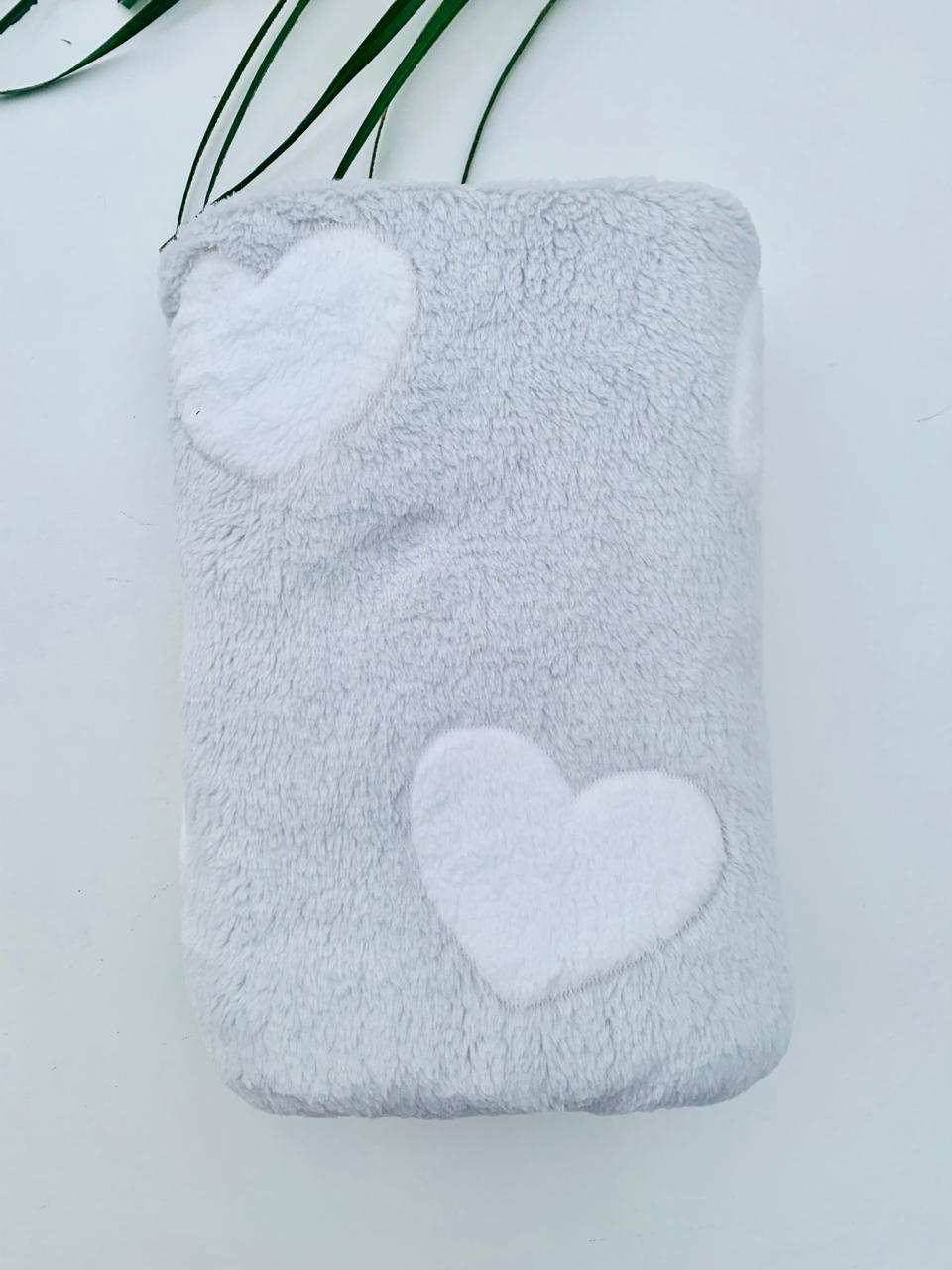 Junior's Woollen White Hearts Blanket