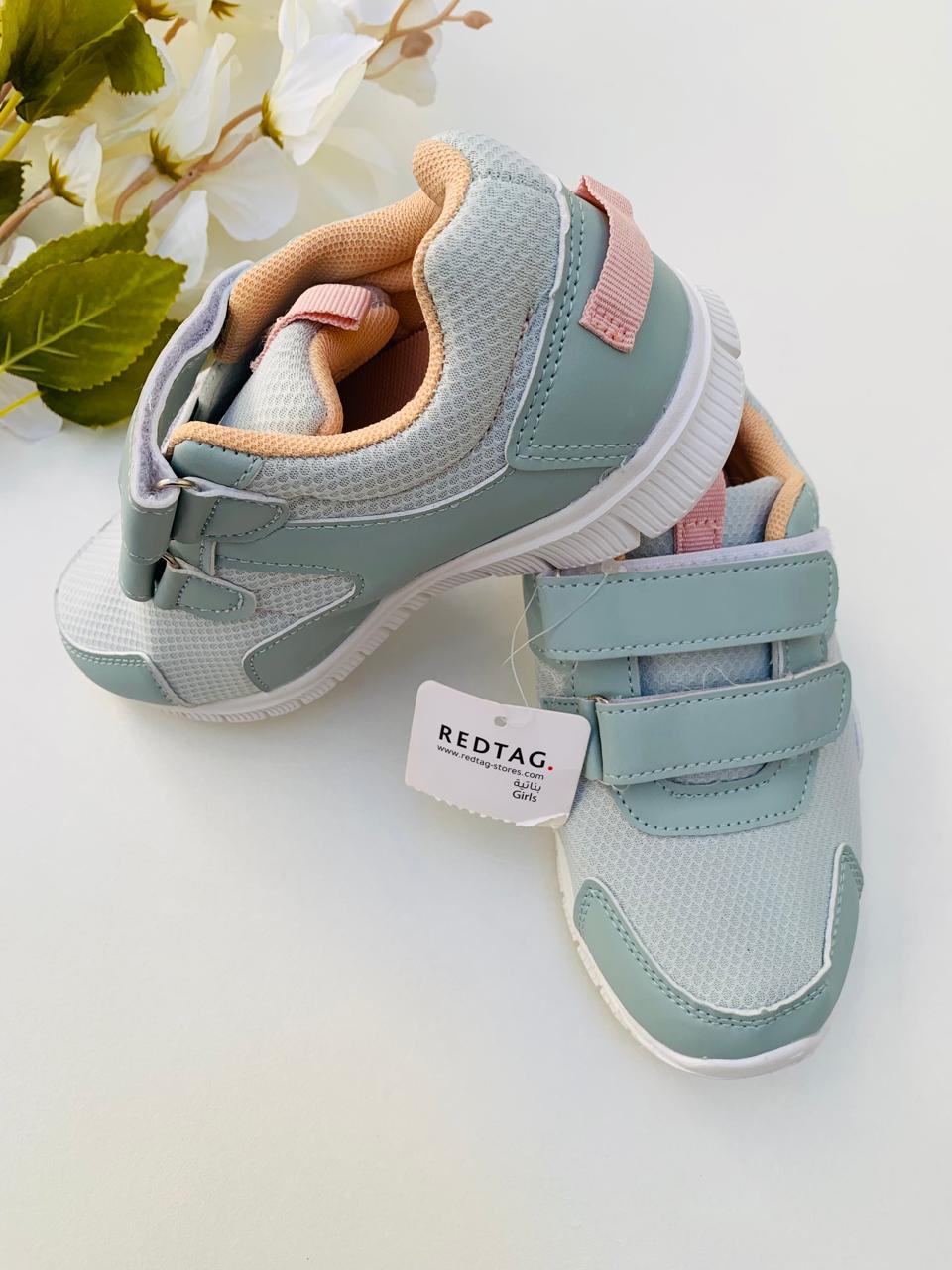 RED TAG Trainers