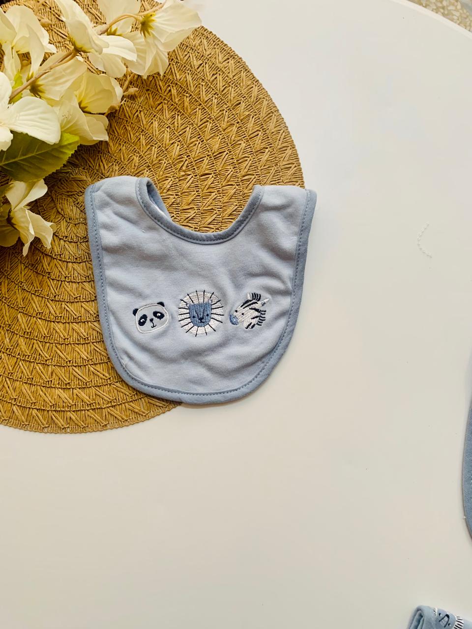 Pack of 2 Bibs & 2 Burp Cloths