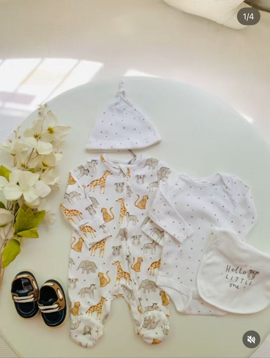 Tu Clothing Giraffe Print 4pc Starter Set
