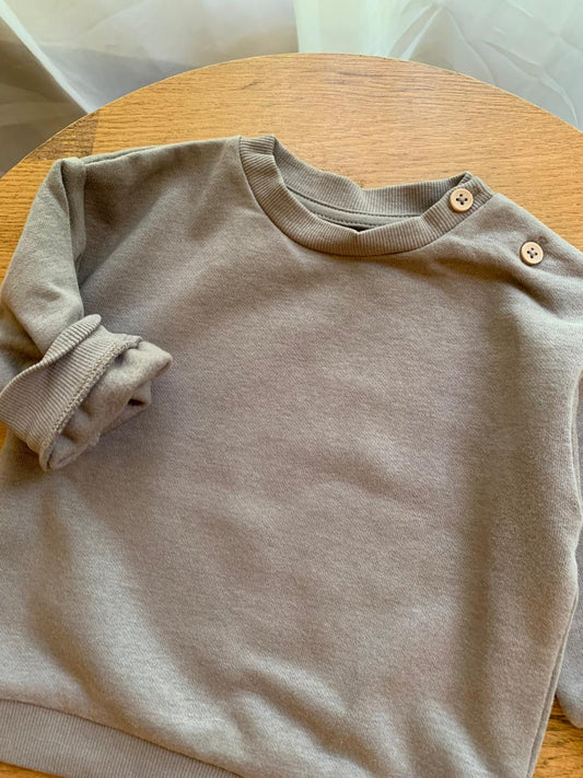 George Button Shoulder Sweatshirt