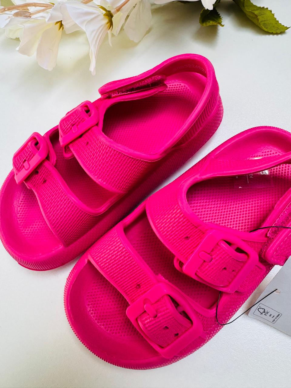 TU Clothing Sandals