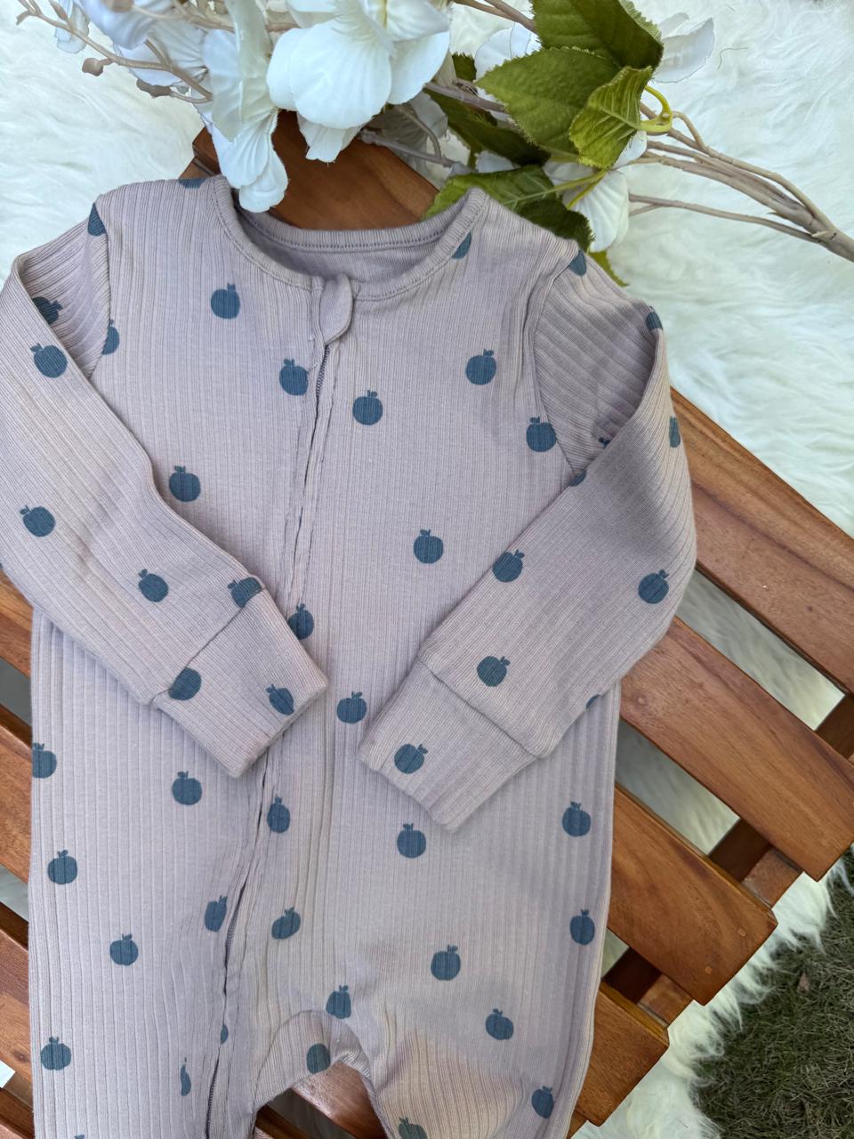 George Apples print Sleepsuits