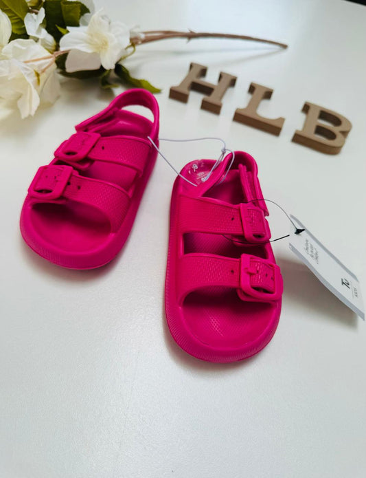TU Clothing Sandals