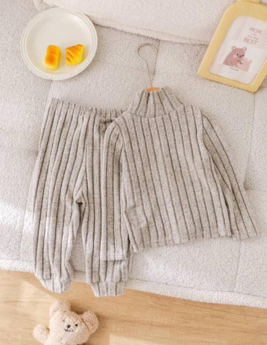 SHEIN Ribbed High Neck & Trouser Set