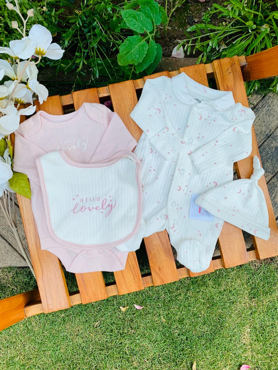 Tu Clothing Stars & Moons Print 4pc Starter Set