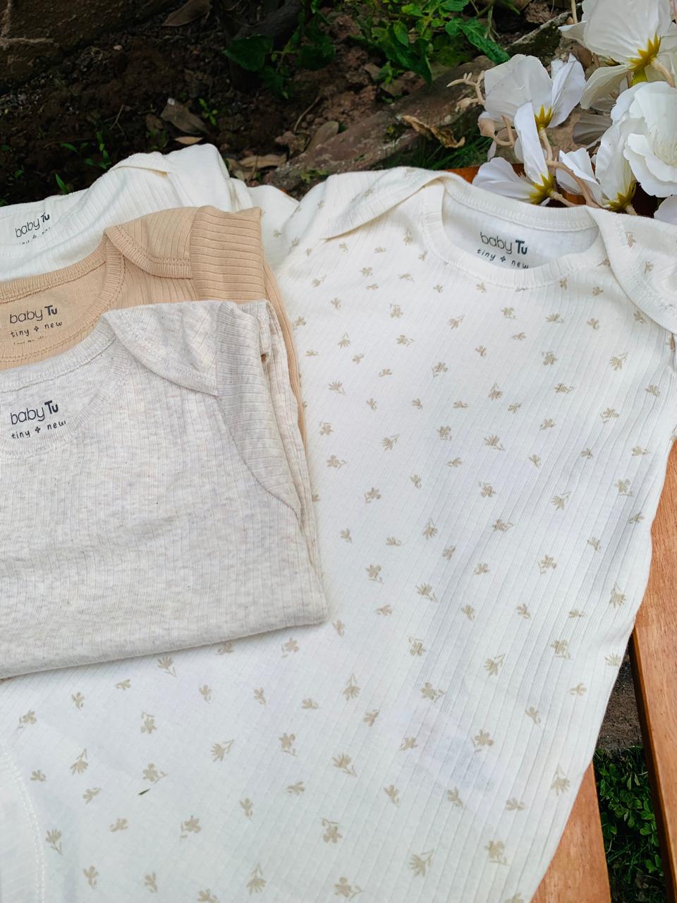 TU Clothing Pack of 4 bodysuits